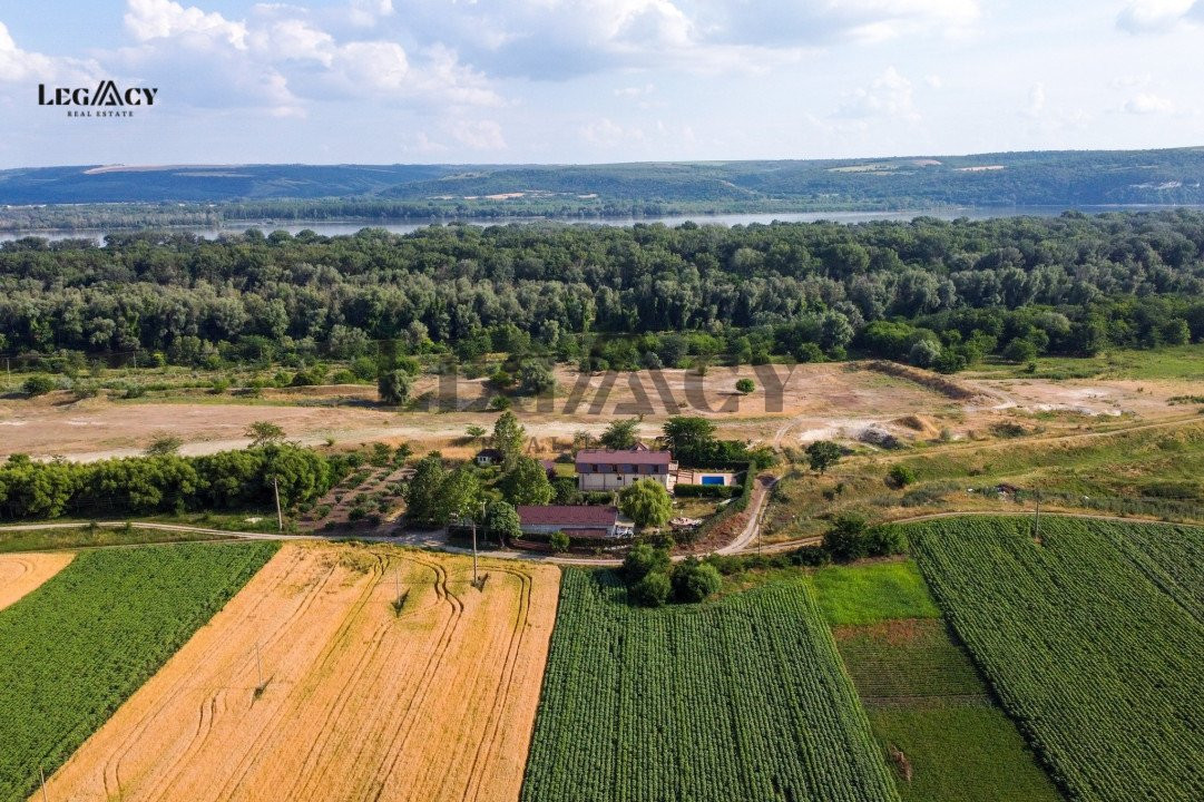 Vilă de Vis la Dunăre - Natură și Eleganță - 3000 mp