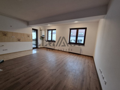 Apartament 3 camere - De Inchiriat - Zona Strand